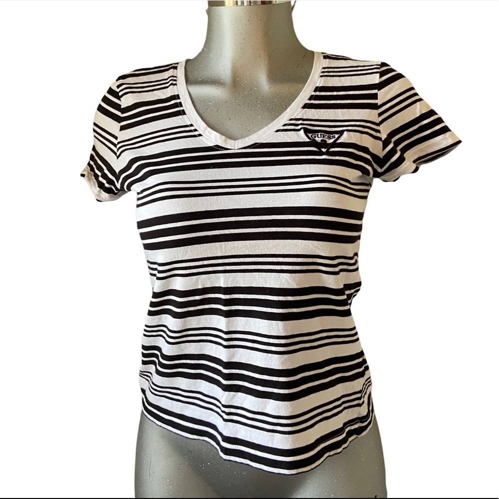 Guess 90s Y2K Tee T Shirt V Neck Striped Cotton Black/White Preppy Size Small